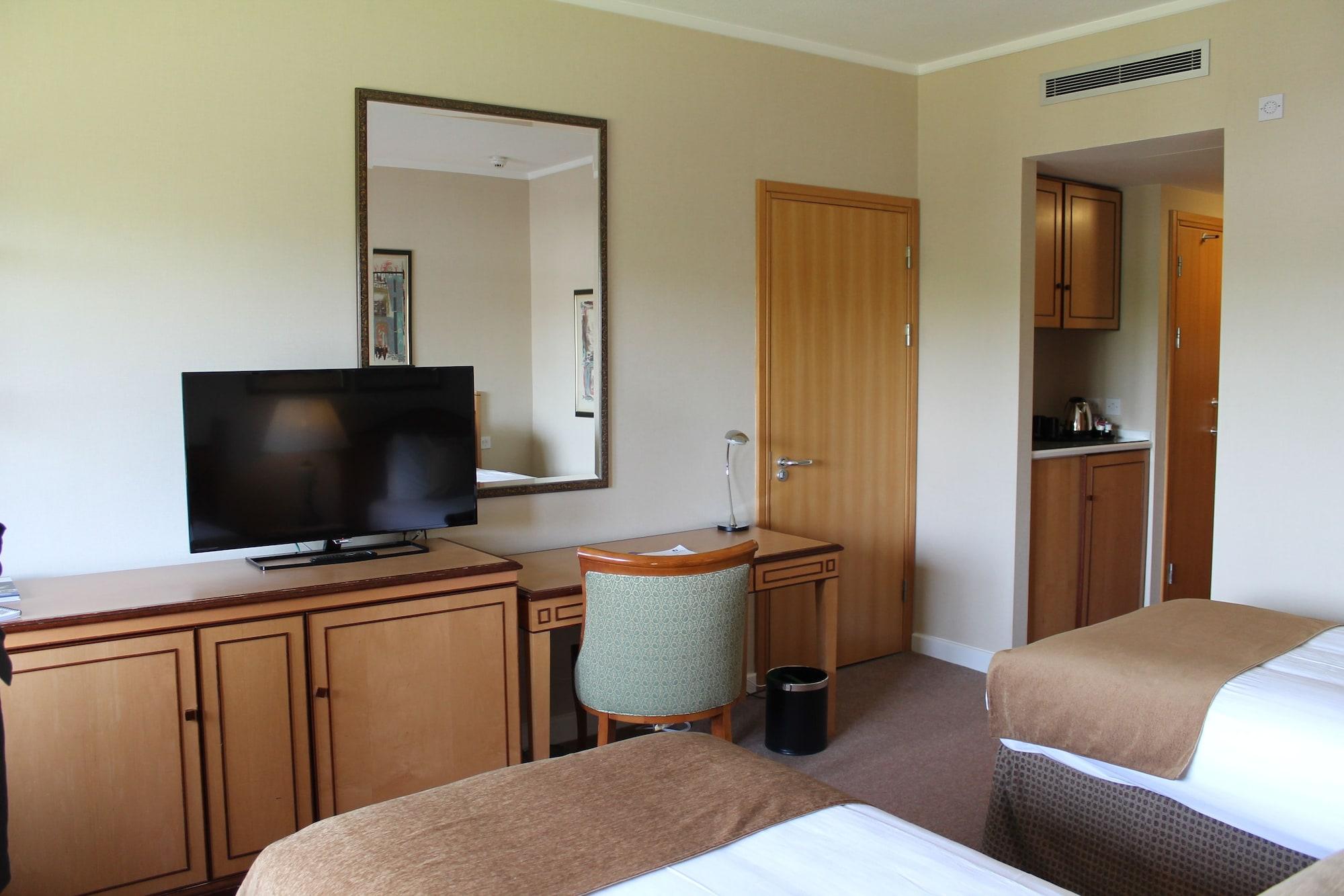 The Golden Jubilee Hotel Clydebank Esterno foto